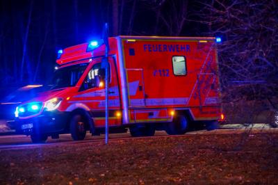 Stuttgart Sillenbuch: Schwerer PKW Unfall auf Kreuzung
